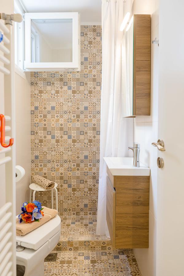 Grandma'S Chic & Bright Athenian Home With A Patio Ngoại thất bức ảnh