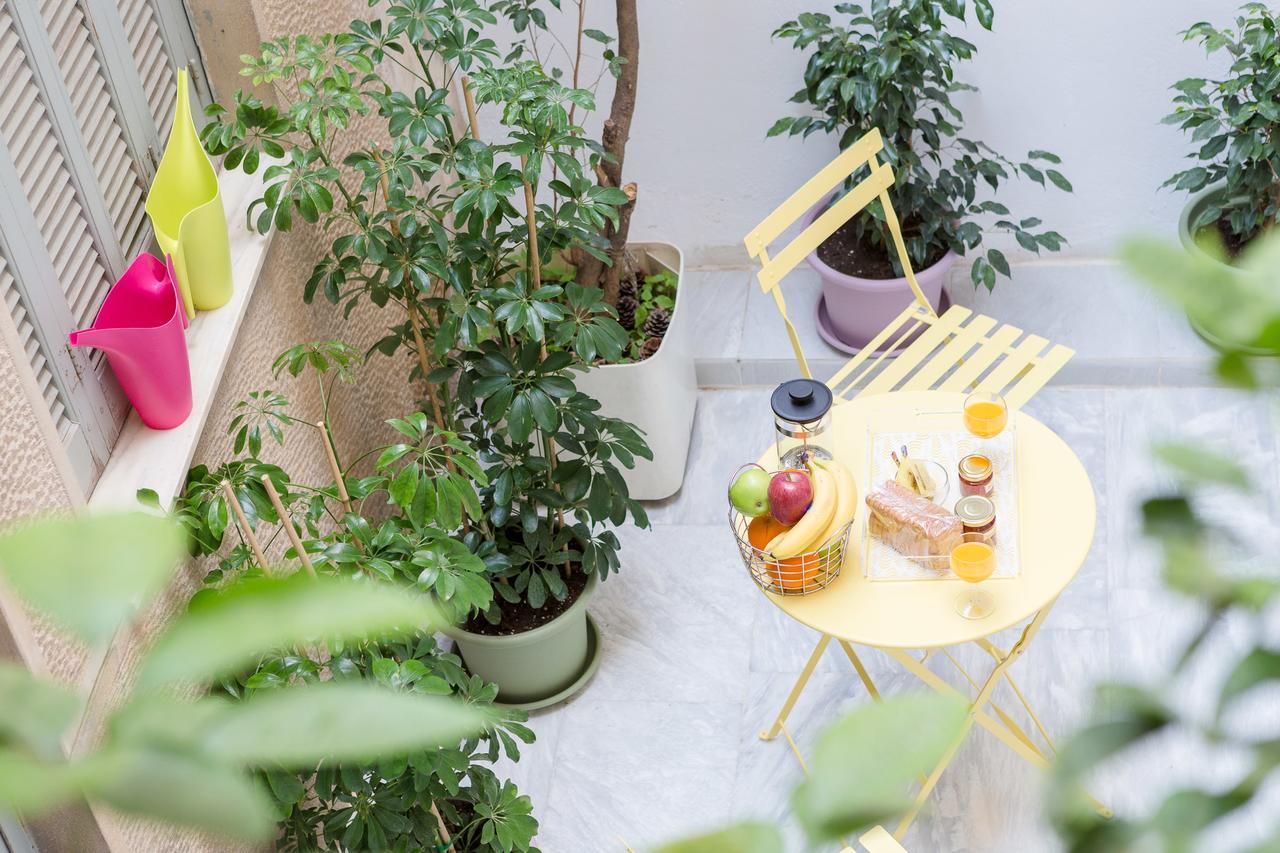 Grandma'S Chic & Bright Athenian Home With A Patio Ngoại thất bức ảnh