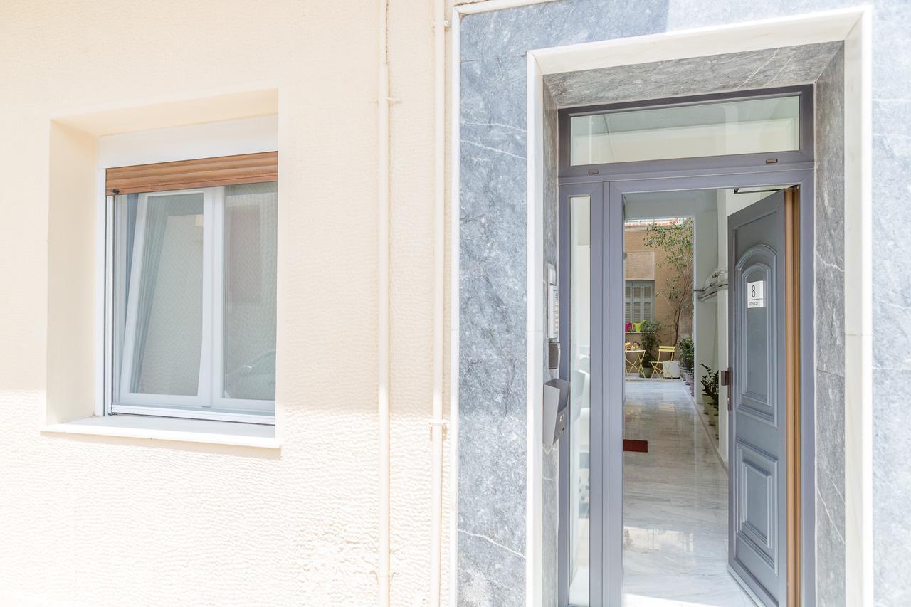 Grandma'S Chic & Bright Athenian Home With A Patio Ngoại thất bức ảnh